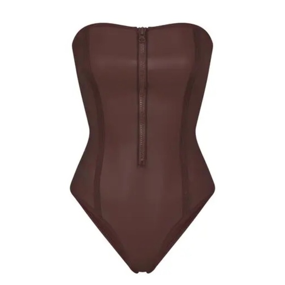 SKIMS Other - NWT Skims rubberized scuba swim one piece